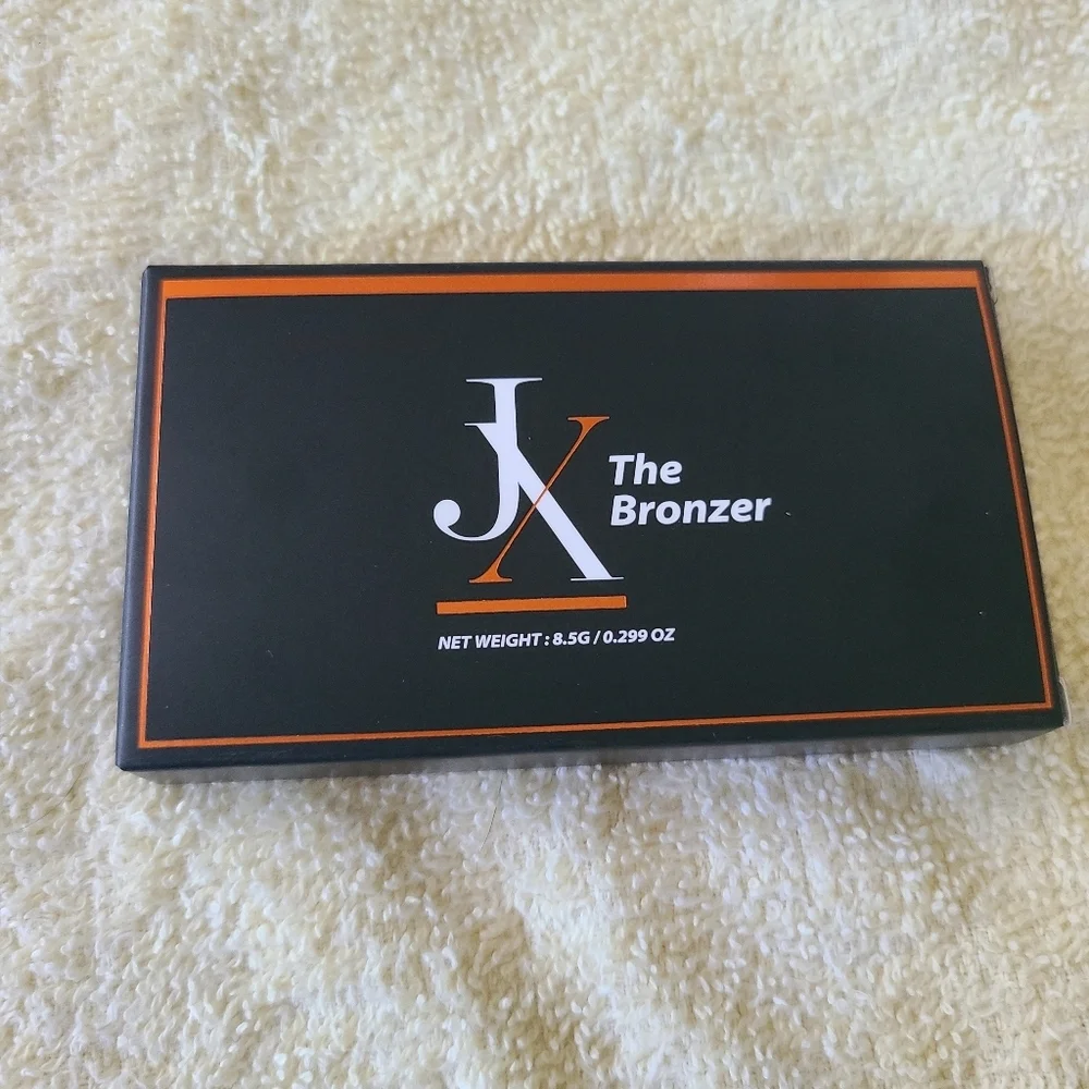 Just Ximena The Bronzer SOL (Dusk Medium) NIB 8.5 G/.299 Oz